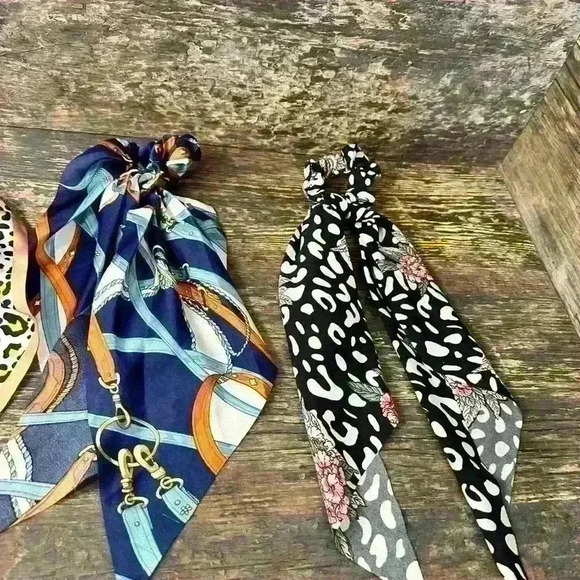 Lot of 5 Stylish Women's Patterned Scarves Hair Ties Set - Picture 5 of 5